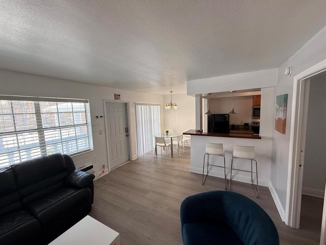 3226 NE 12TH Street 7, Pompano Beach, FL 33062