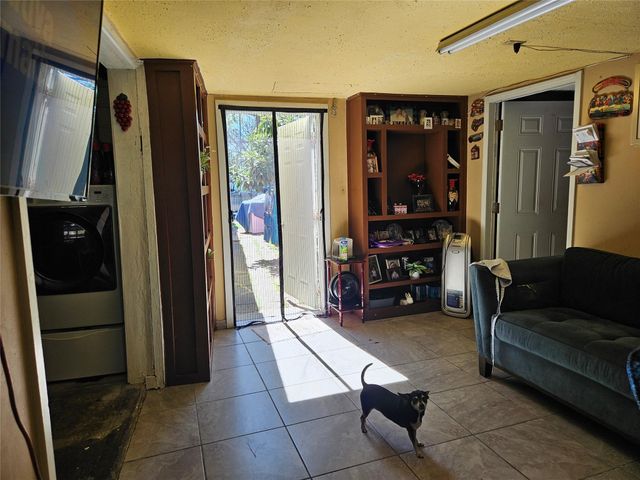 121 Norview Drive, Houston, TX 77022