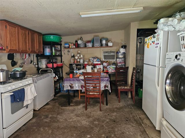 121 Norview Drive, Houston, TX 77022