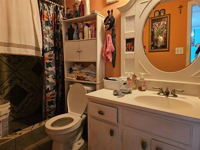 121 Norview Drive, Houston, TX 77022