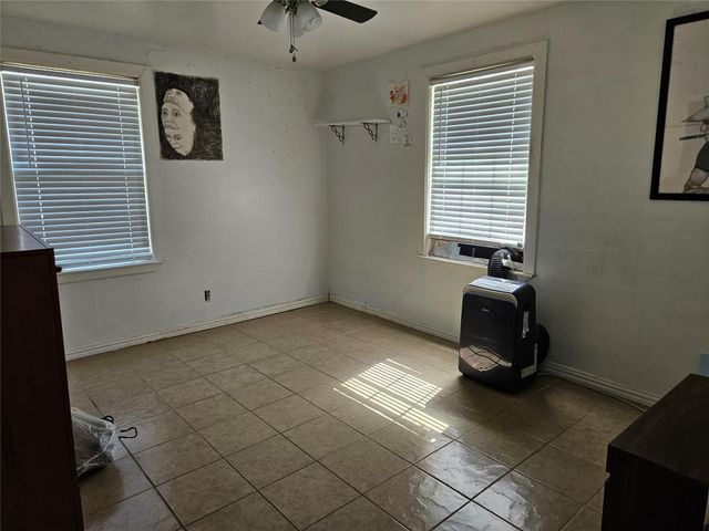 121 Norview Drive, Houston, TX 77022