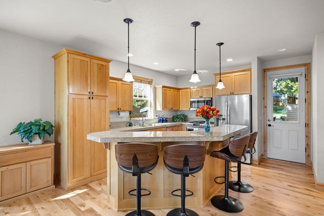 3281 NW Bungalow Drive, Bend, OR 97703