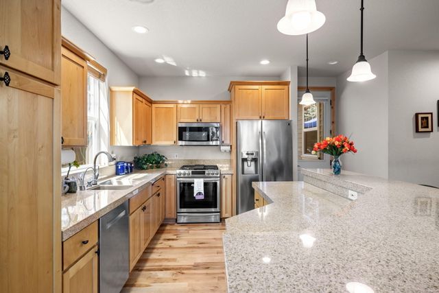 3281 NW Bungalow Drive, Bend, OR 97703