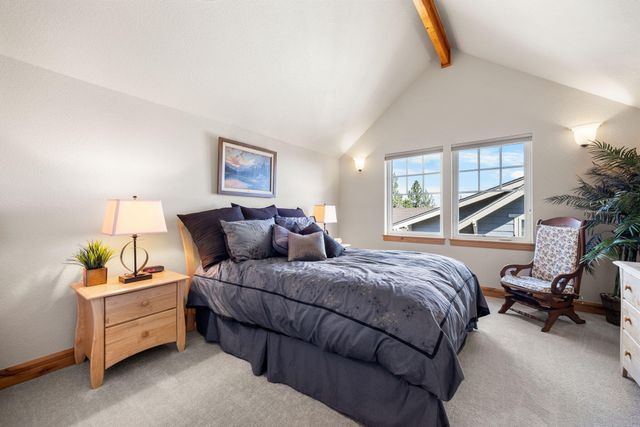 3281 NW Bungalow Drive, Bend, OR 97703