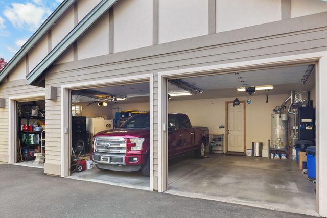 3281 NW Bungalow Drive, Bend, OR 97703