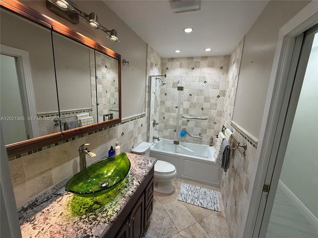 5170 SW 18th Ct Primary, Plantation, FL 33317