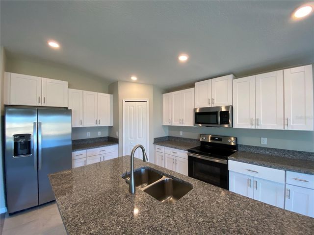 9274 SW 58TH CIRCLE, Ocala, FL 34476