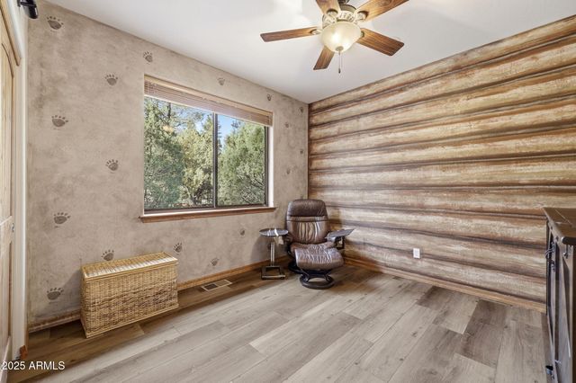 400 N MADRON Lane, Show Low, AZ 85901