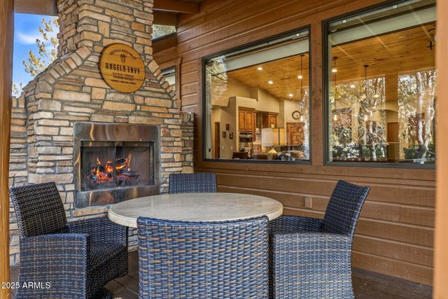 400 N MADRON Lane, Show Low, AZ 85901