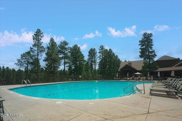 400 N MADRON Lane, Show Low, AZ 85901