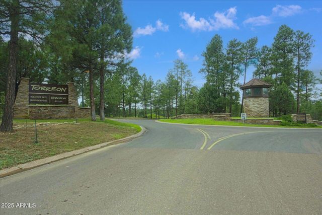 400 N MADRON Lane, Show Low, AZ 85901