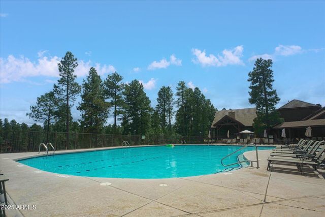 400 N MADRON Lane, Show Low, AZ 85901