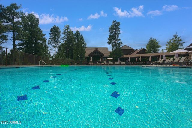 400 N MADRON Lane, Show Low, AZ 85901