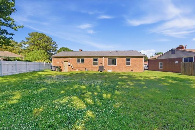 3 Marcella RD, Hampton, VA 23666