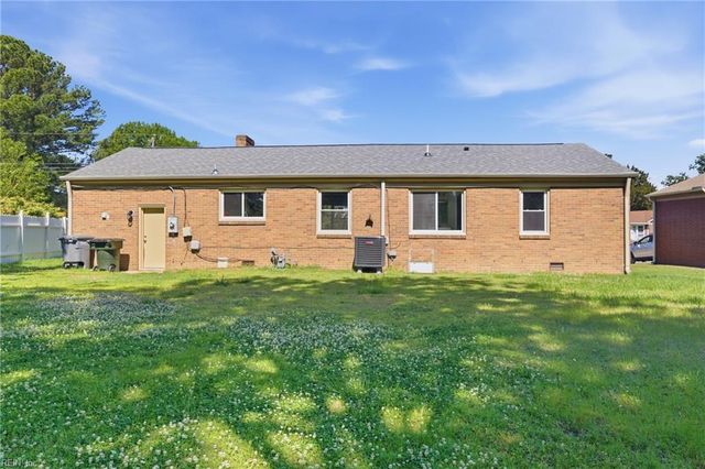 3 Marcella RD, Hampton, VA 23666