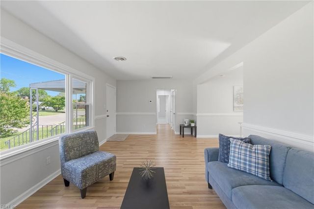 3 Marcella RD, Hampton, VA 23666