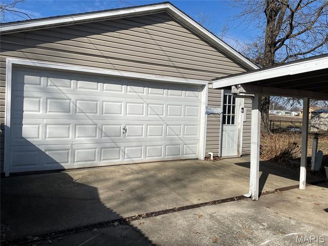 4 Watertown Circle, Granite City, IL 62040