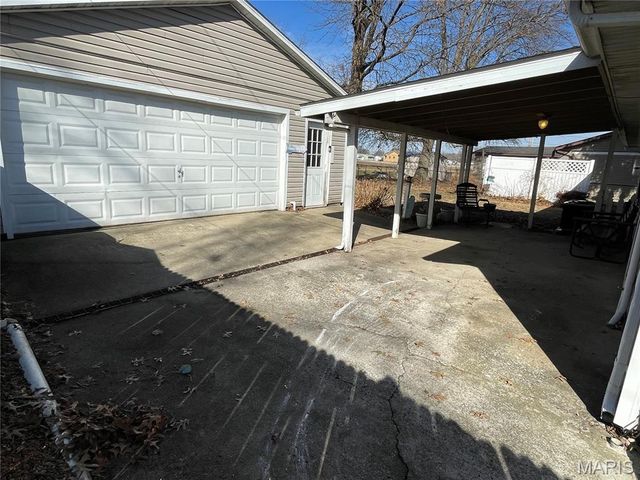 4 Watertown Circle, Granite City, IL 62040