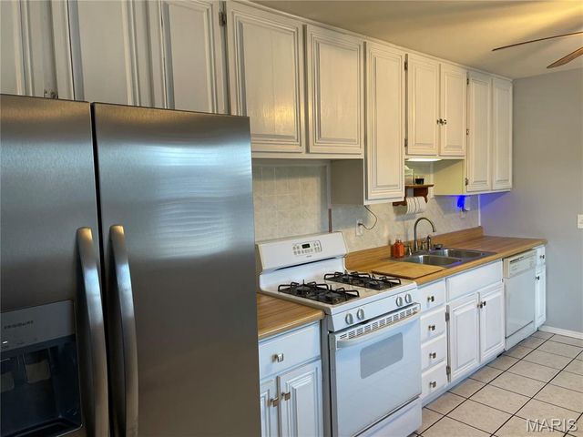 4 Watertown Circle, Granite City, IL 62040