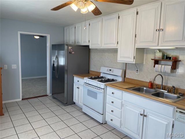 4 Watertown Circle, Granite City, IL 62040