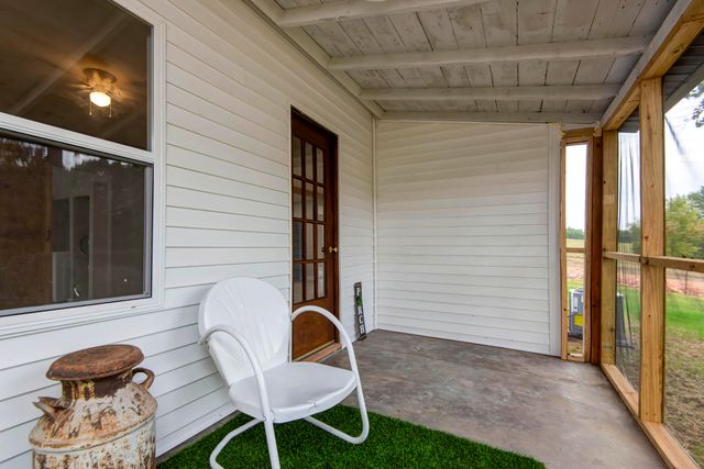 519 State Highway Jj, Aurora, MO 65605