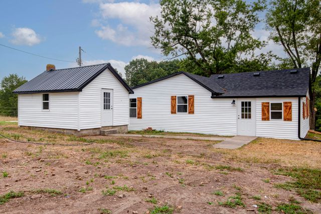 519 State Highway Jj, Aurora, MO 65605