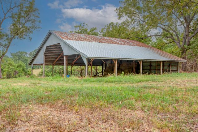 519 State Highway Jj, Aurora, MO 65605