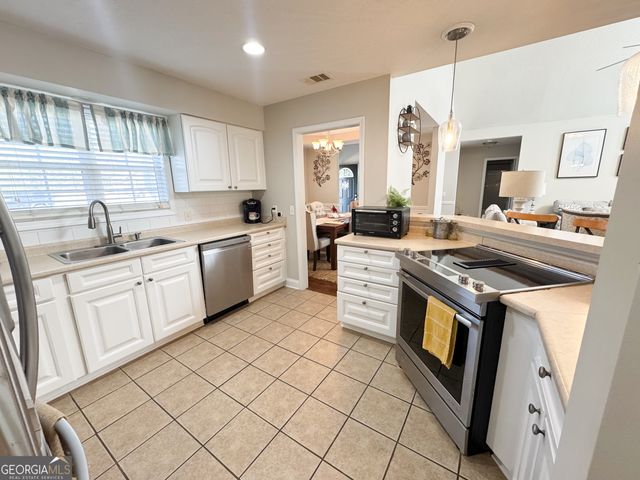 615 Waverly Lane, Statesboro, GA 30458