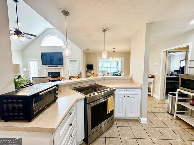 615 Waverly Lane, Statesboro, GA 30458