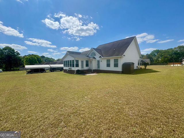 615 Waverly Lane, Statesboro, GA 30458