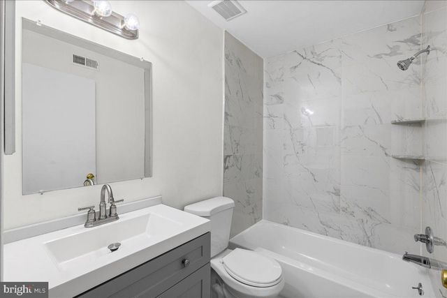 1110 MARESFIELD CT, Marlton, NJ 08053