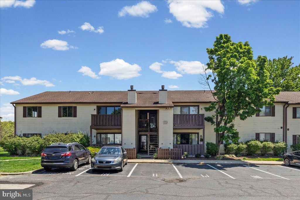 1110 MARESFIELD CT, Marlton, NJ 08053
