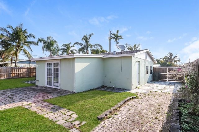 1357 Drexel Rd, West Palm Beach, FL 33417