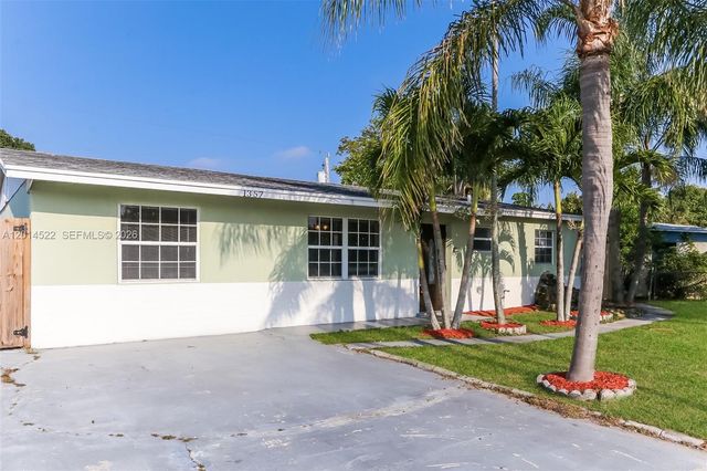 1357 Drexel Rd, West Palm Beach, FL 33417