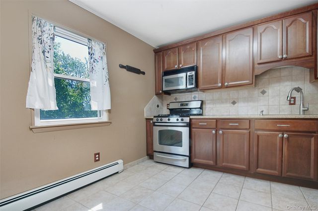 554 High Street, Monroe, NY 10950