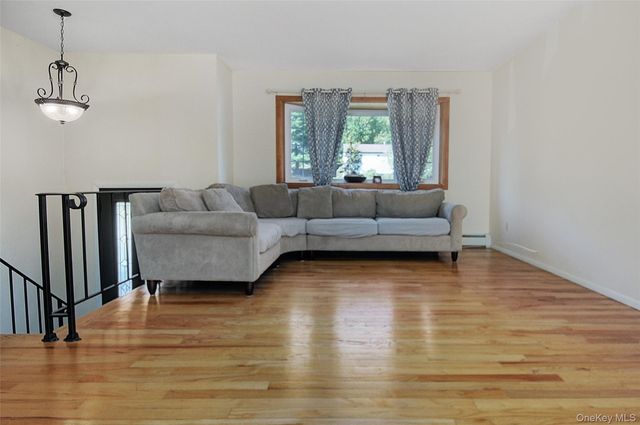 554 High Street, Monroe, NY 10950