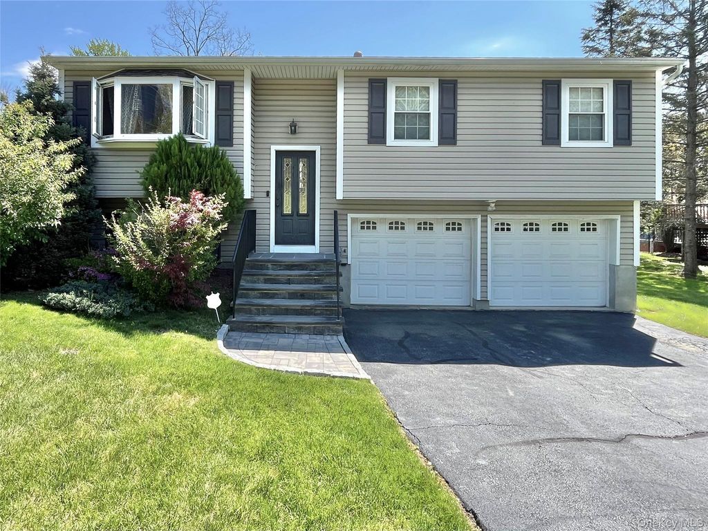 554 High Street, Monroe, NY 10950