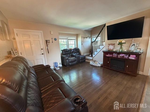 98 Liberty Street, Fords, NJ 08863