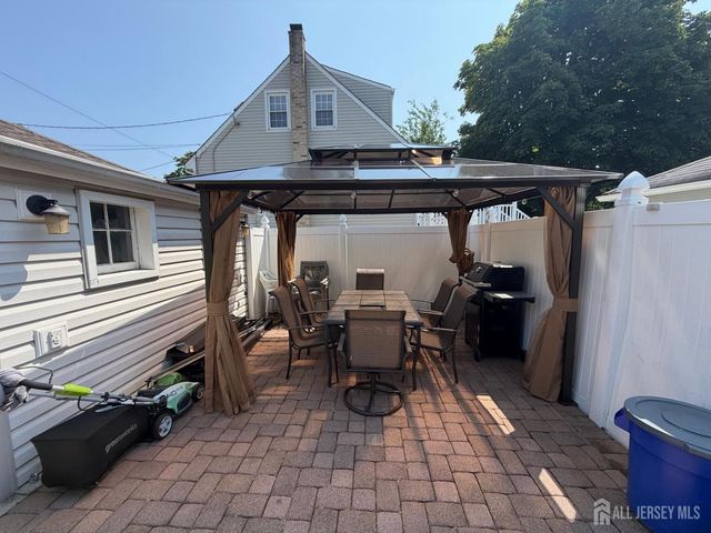 98 Liberty Street, Fords, NJ 08863