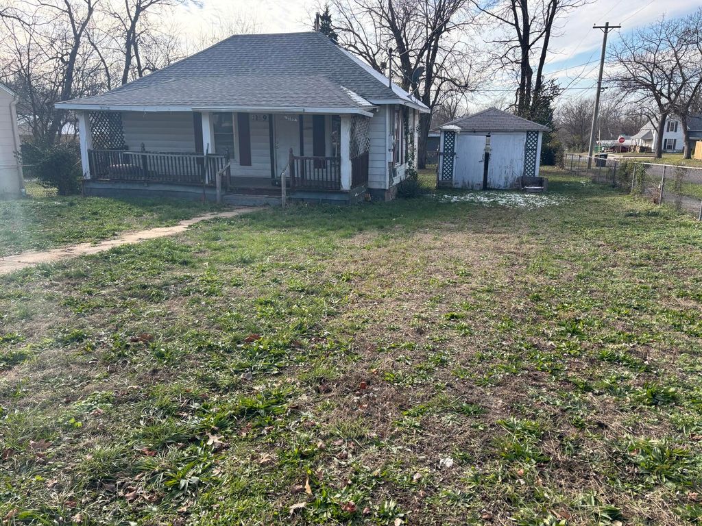 2159 N Taylor Avenue, Springfield, MO 65803