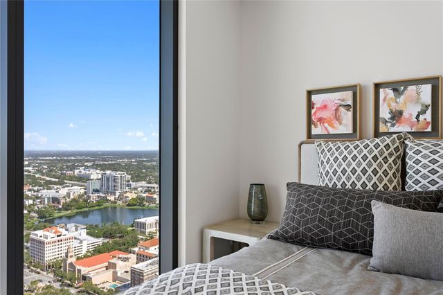 275 1ST AVENUE S 3906, St Petersburg, FL 33701