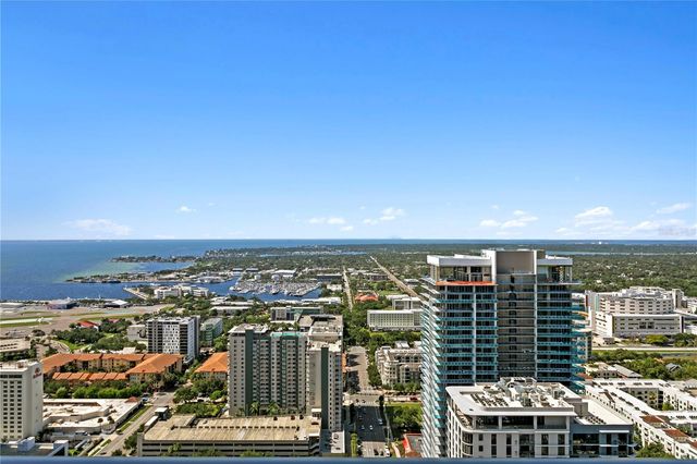 275 1ST AVENUE S 3906, St Petersburg, FL 33701