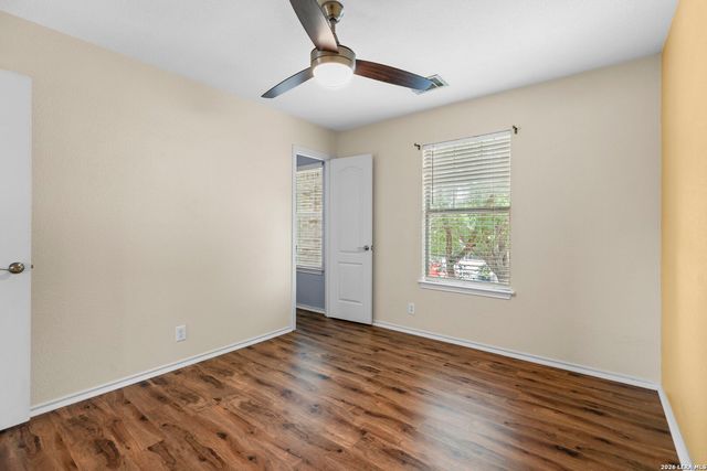 300 Rustic Trl, Cibolo, TX 78108