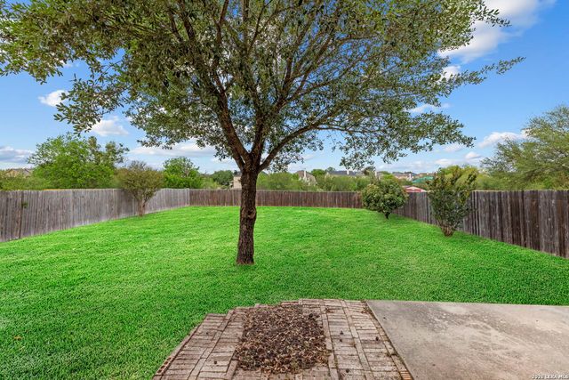 300 Rustic Trl, Cibolo, TX 78108