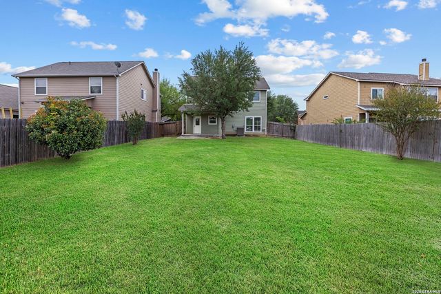 300 Rustic Trl, Cibolo, TX 78108