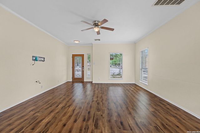 300 Rustic Trl, Cibolo, TX 78108