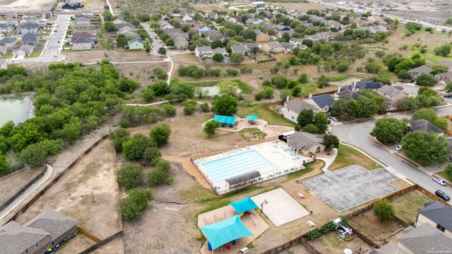 300 Rustic Trl, Cibolo, TX 78108