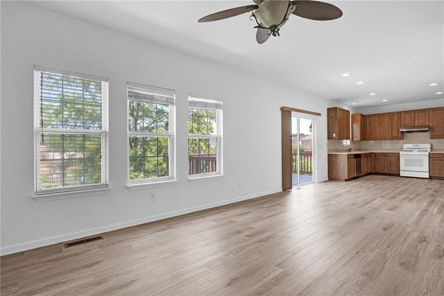 1471 Leisure Lake Lane, Lawrenceville, GA 30044