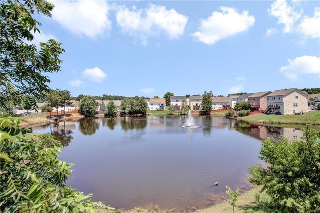 1471 Leisure Lake Lane, Lawrenceville, GA 30044