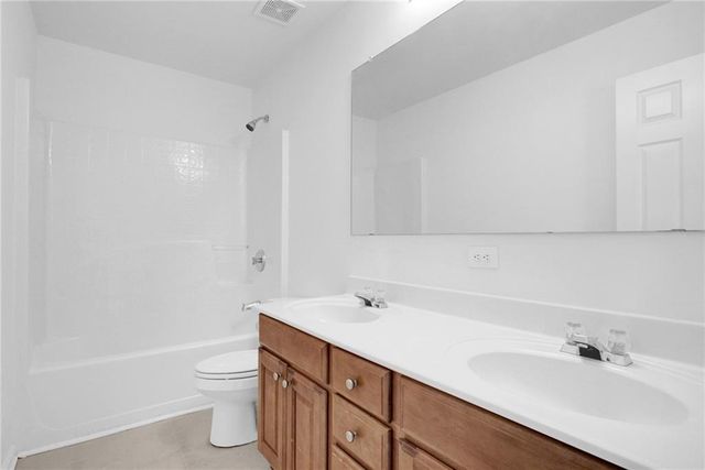 1471 Leisure Lake Lane, Lawrenceville, GA 30044